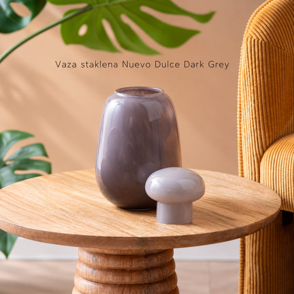 Vaza staklena Nuevo Dulce Dark Grey